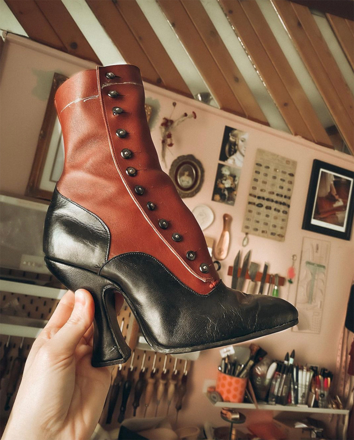 BUTTON BOOTS COURSE – Vicky D'Incecco